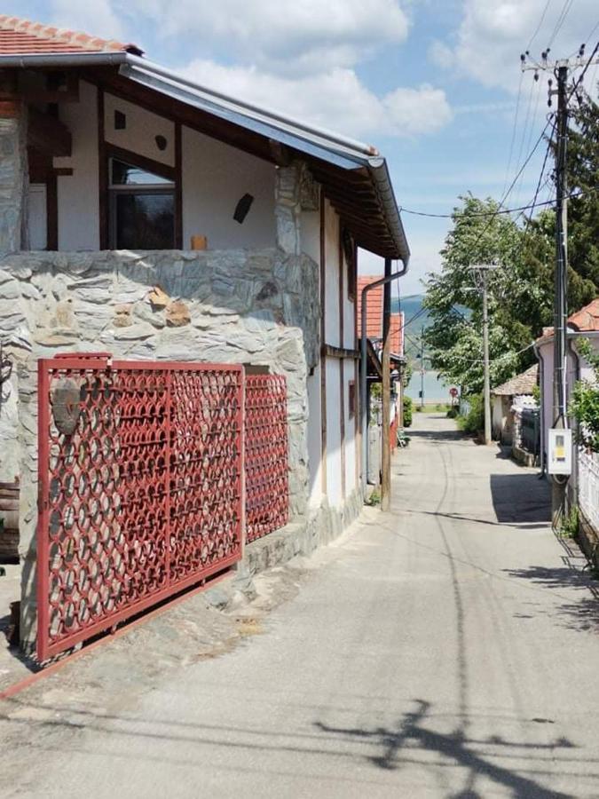 Apartmani Pinkum Veliko Gradiste Exterior photo